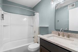 Newly Renovated Unit in Central Spfld #202 - 1