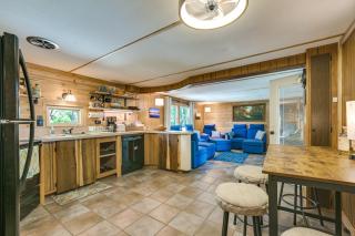 Lakefront Palo Pinto Retreat, Perfect Fishing Spot - 1