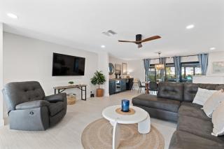 Sunshine Dock House by Sun Palace Vacations - 3