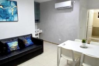 Second Floor Condo - Walk to Beach - 3