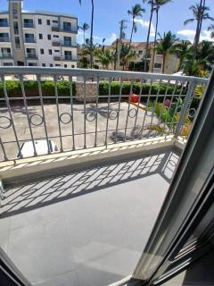 Second Floor Condo - Walk to Beach - 7