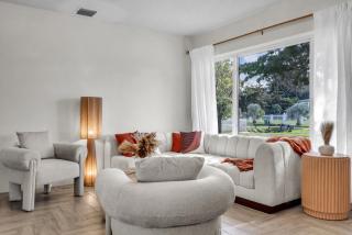 4 Bdr Spacious Miami Pool Home with Pickleball and Outdoor Fun in Biscayne River - 9