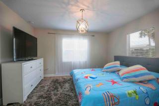 Extended Family Dream, Sleeps 16, Walk to Ocean - 4
