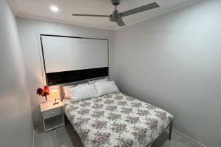 Renovated House 3Bed Master with AC Free Parking - 5
