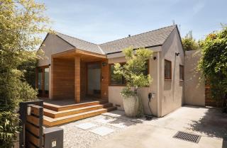 NEW Venice Architectural Home with Yard and Theater - 0