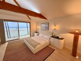 NEW Oceanfront Home with Rooftop and Beach Access - 9