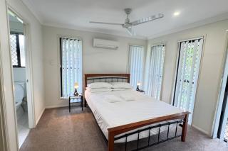 Beautiful 4 BDR House with ensuite and AC - 2
