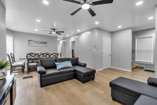 Walk to Falls l Huge l 6 BDRM l 3.5 Bath l Remodel - 1