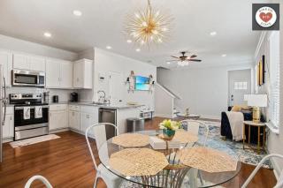 Modern San Antonio Home near SeaWorld and Lackland - 8