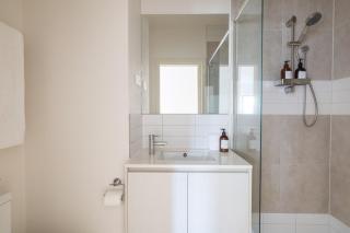 Quiet Murrumbeena Escape Near Chadstone CBD - 5