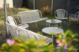 Perfect For Families and Small Groups - 1