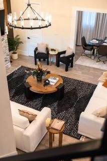 Rooftop City Views 4BR Houston Townhome Garage Washington Ave - 8