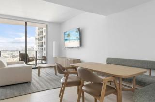 3313 Bright 1BR with City Views a Pool and 24h Gym in Downtown Miami - 7