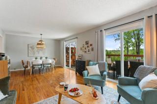Family-friendly 3BR near Trails with Patio - 2