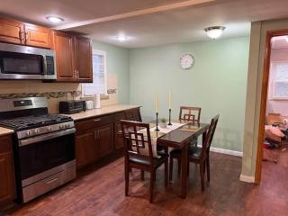 Cozy 3-Bedroom Home in West Orange Near NYC EWR and Attractions Pet-Friendly - 9