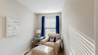 Canal Landing townhouse with community pool - 1