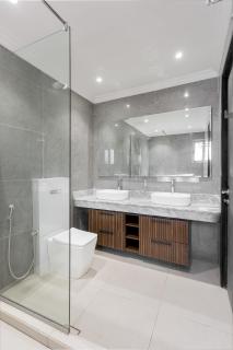 Metro Apartments - 2