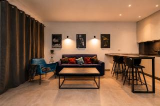 Movie Night Apartment by THE HOUSE Experience Collection - 7