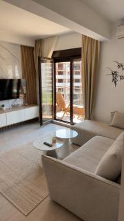 Modern Apartment Near the Beach - Budva - 5