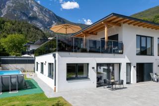 Tanic Hideaway - 1