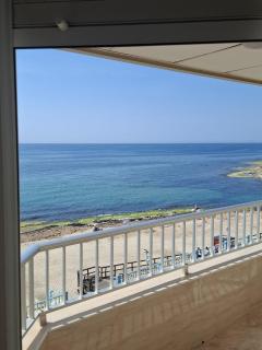Sea-view apartment in the center of Torrevieja, close to the beach - 0