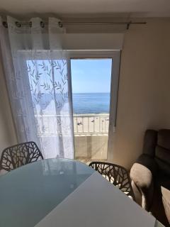 Sea-view apartment in the center of Torrevieja, close to the beach - 7