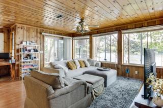 Boat, Fish, Relax! Crescent Lake Retreat w/ Dock - 7