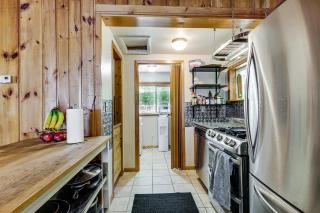 Boat, Fish, Relax! Crescent Lake Retreat w/ Dock - 2