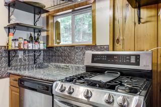 Boat, Fish, Relax! Crescent Lake Retreat w/ Dock - 1