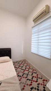 QA LUXE 4-Bedroom Homestay Near KLIA Sepang Putrajaya - 8