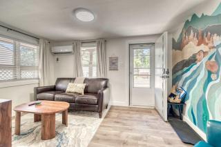 Uptown 2 bedroom flat near Train Depot - 6
