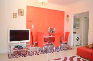 Red Apartment - 6