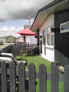 yeolde 2 bedroom Seashak Detached Cottage LOW 2026 PRICES NEWLY REFURBISHED PLUS FREE ALL ELECTRIC ENJOY - 9