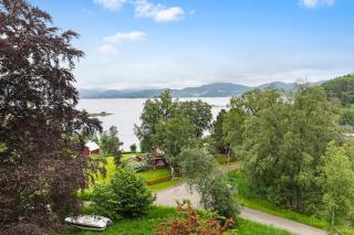 Swiss Villa - Fjord, Forest & Mountain Views - 5