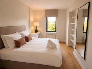 The Knokke Golf Villa - 4 Bedroom residence with garden & hot tub & golf cart - 2