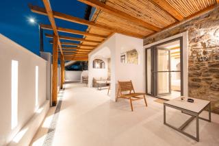Mylopetra Suites Sarti - 4