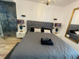 Apartamento en Puerto Banus con vista al puerto - 3