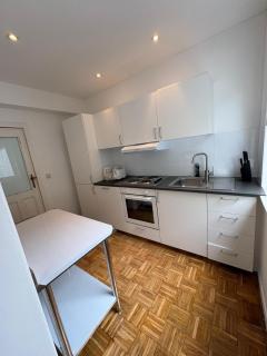 Beautiful apartment with garden - 2
