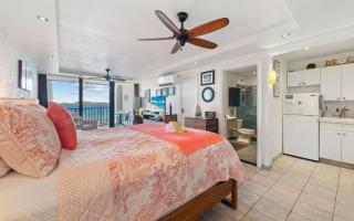 Sapphire Beach Escape - Walk to Beach - HGTV - 3