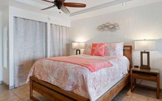 Sapphire Beach Escape - Walk to Beach - HGTV -  - 4
