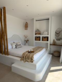 Patela Luxury Suites - 0