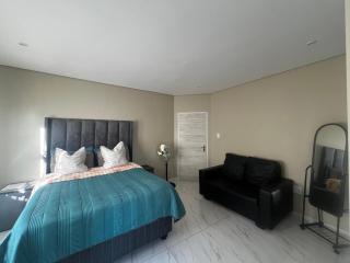 Delightful home - 3