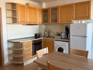 Delfin Port Apartments - Prime Location & Parking & Pet Friendly - 1
