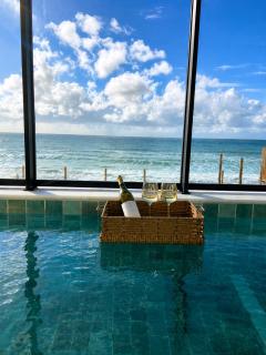 Apartamento com vista para o mar e piscina privada - 0