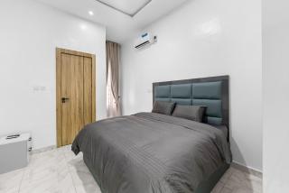 3-Bedroom Terrace Duplex 24 7 Power Supply - 6