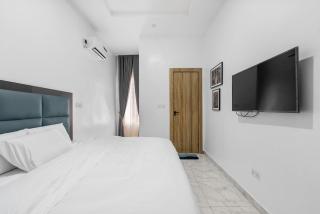 3-Bedroom Terrace Duplex 24 7 Power Supply - 2