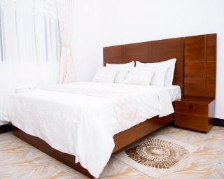 Ayesiga Luxury Stays R1 - 4