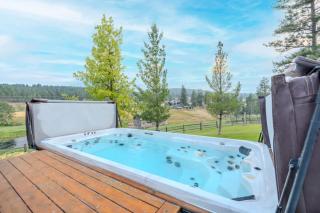 Mountain View Estate 42 Acre Luxury Getaway Invermere - 5