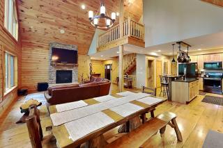Maple Manor - 1
