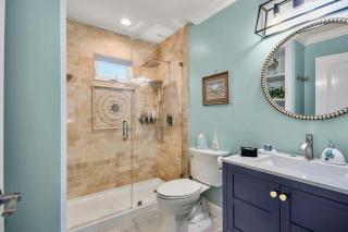 New! Historic 1bed/1bath Suite Steps to River St! - 9